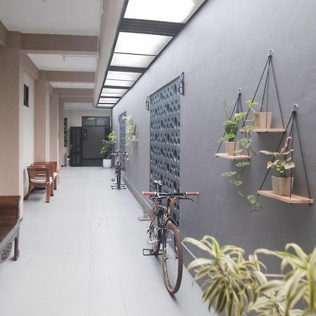 Hotel Galuh Anindita Yogyakarta Exteriör bild