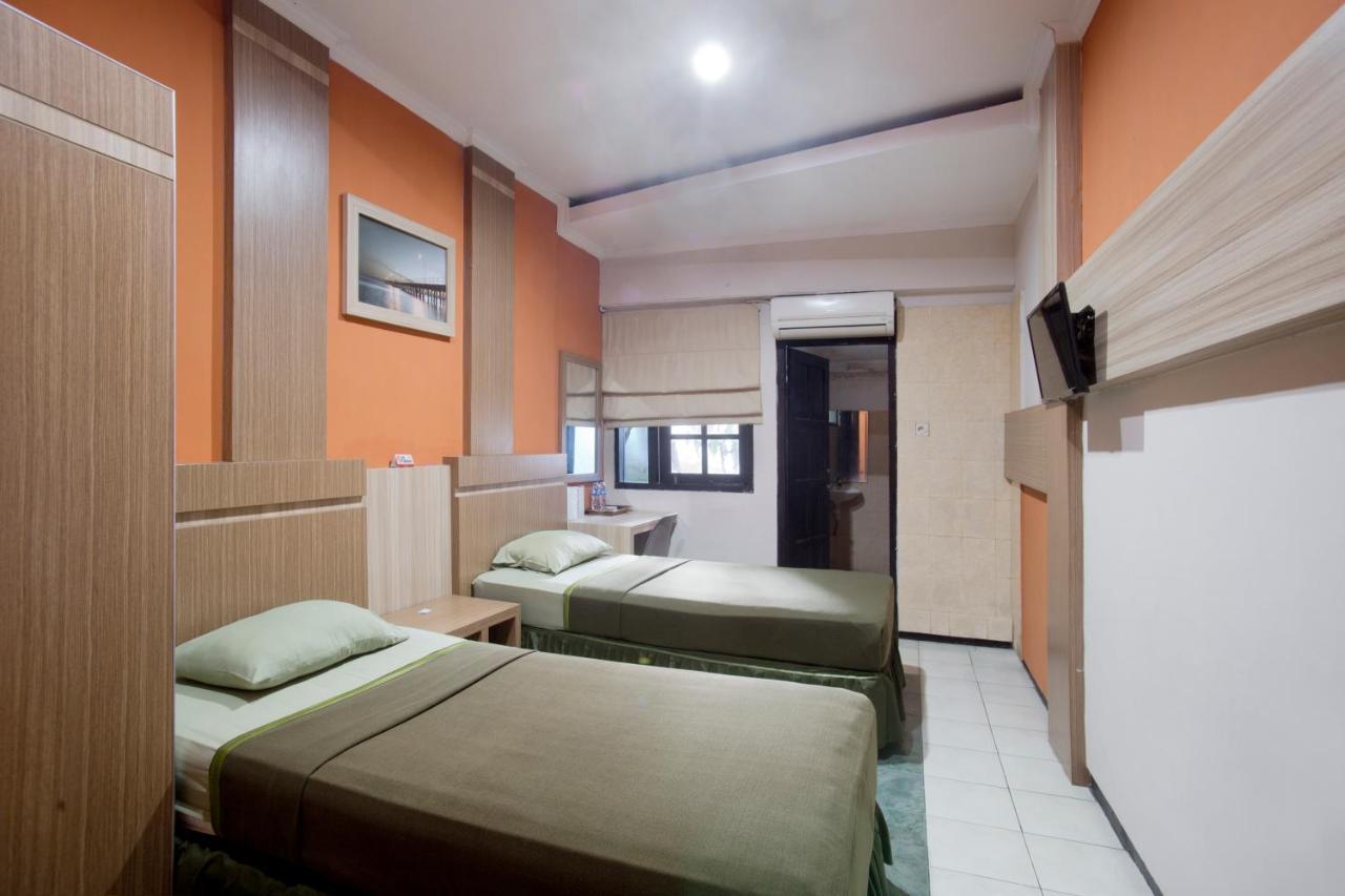 Hotel Galuh Anindita Yogyakarta Exteriör bild