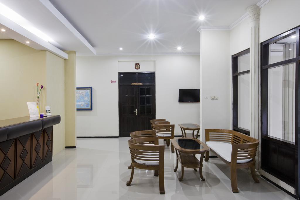 Hotel Galuh Anindita Yogyakarta Exteriör bild