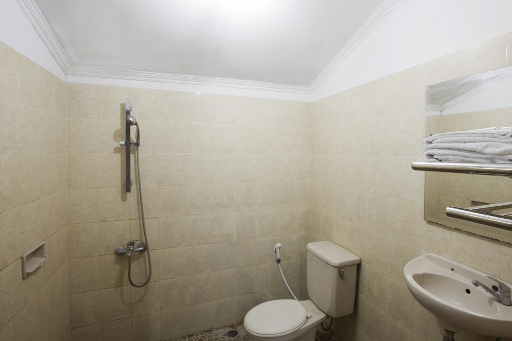 Hotel Galuh Anindita Yogyakarta Exteriör bild